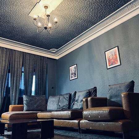Central Apartment Black Cat 카를로보 외부 사진